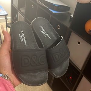 Children’s 9c D&G slides